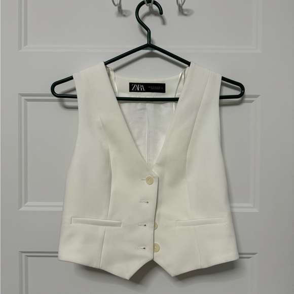Zara tailored short waistcoat - Picture 2 of 2